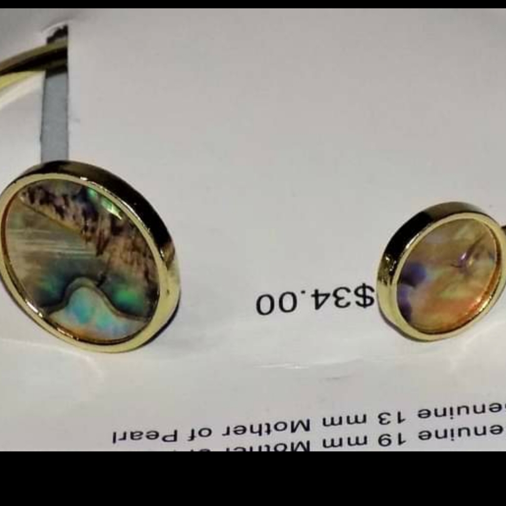 Toni Cuff Bracelet with Genuine Mother of Pearl‎ - Picture 2 of 3